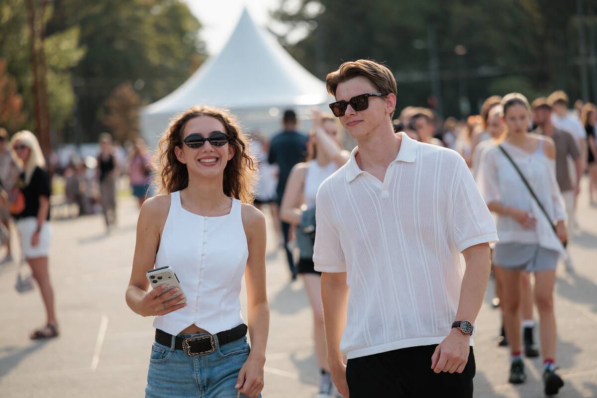 Gerbėjai renkasi į Pitbull'io koncertą  