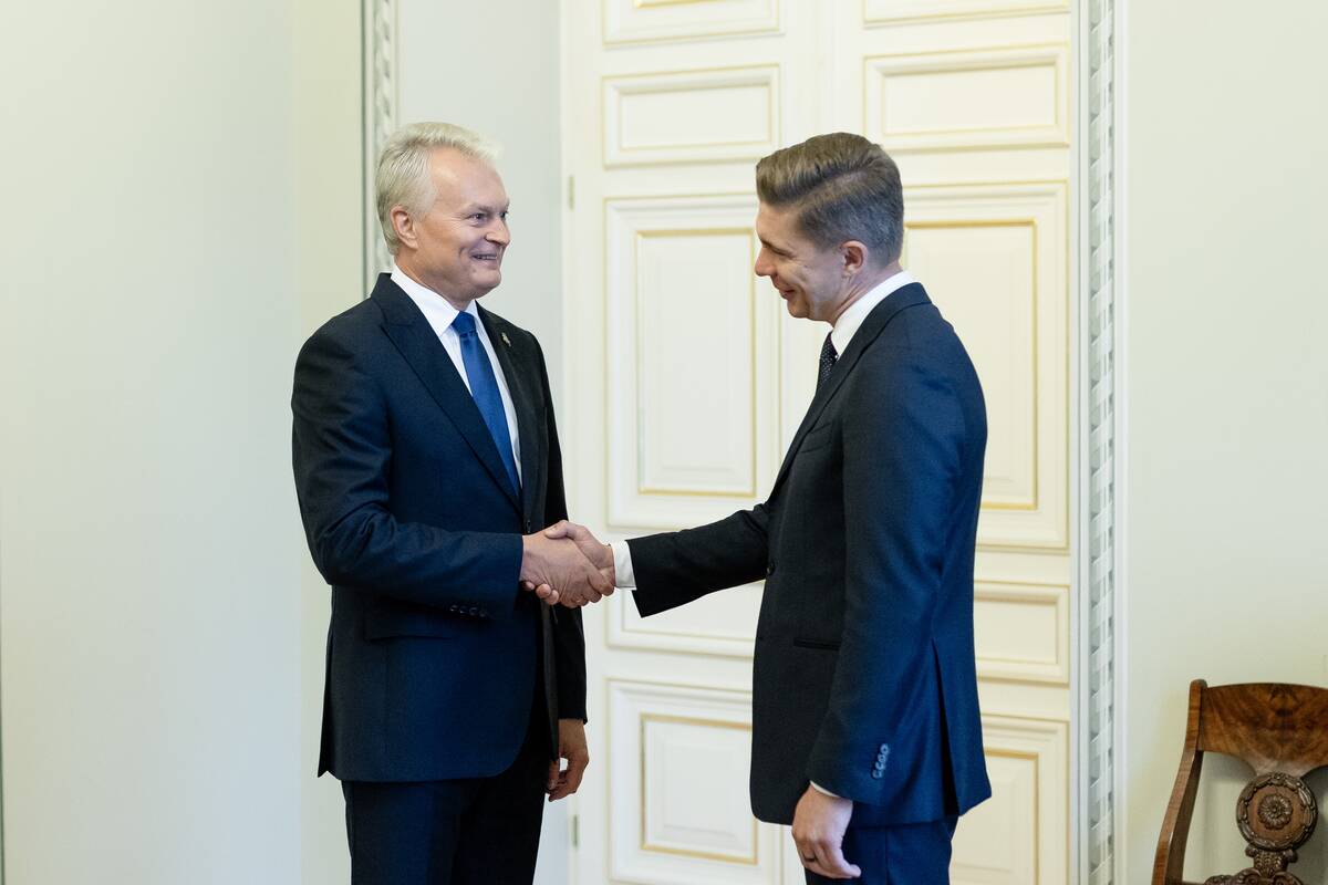 Gitanas Nausėda (kairėje) ir Mindaugas Sinkevičius
