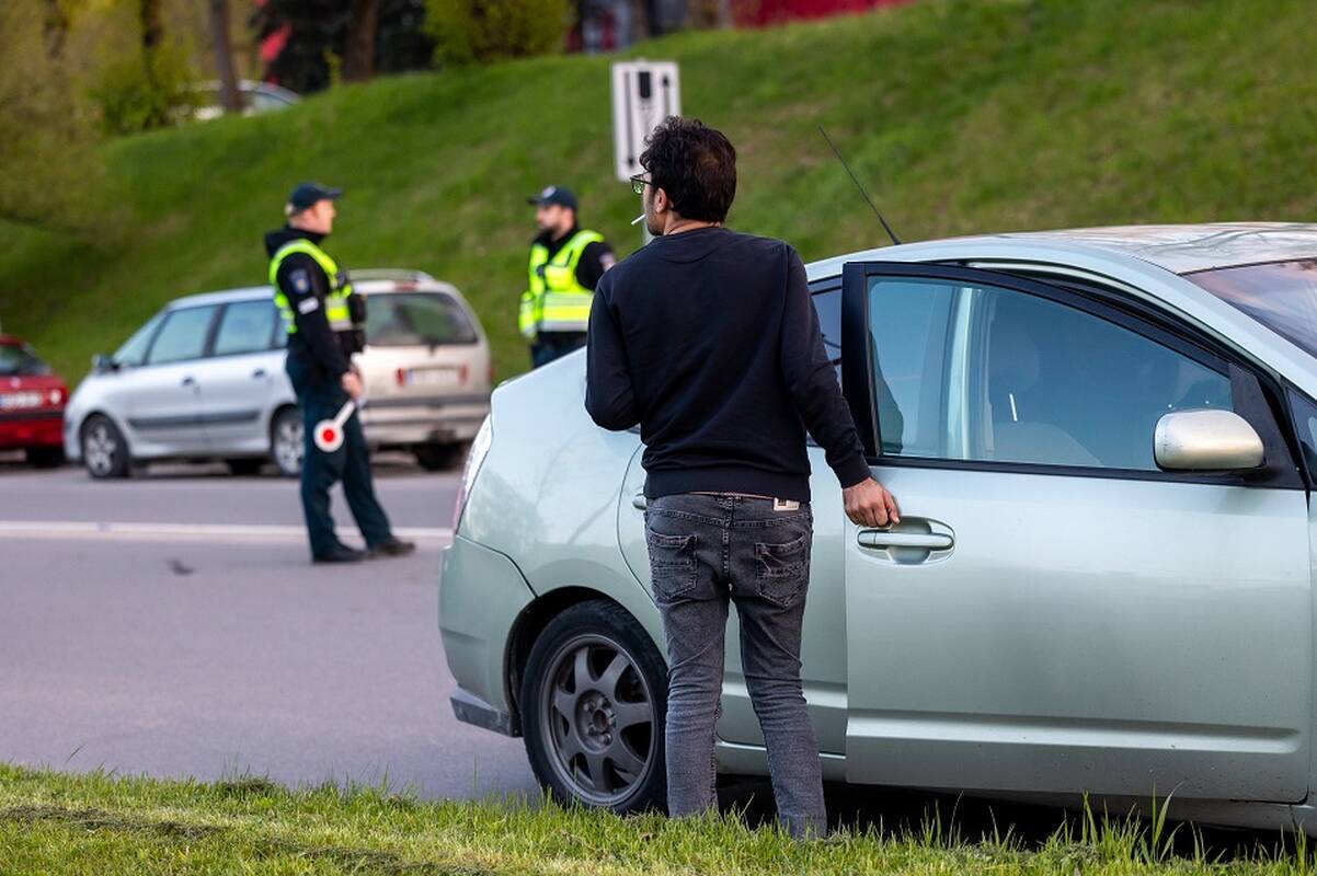 
<span>Patvirtino pataisas: nuo kada užsieniečiai pavėžėjai ir taksi vairuotojai turės kalbėti lietuviškai</span>
