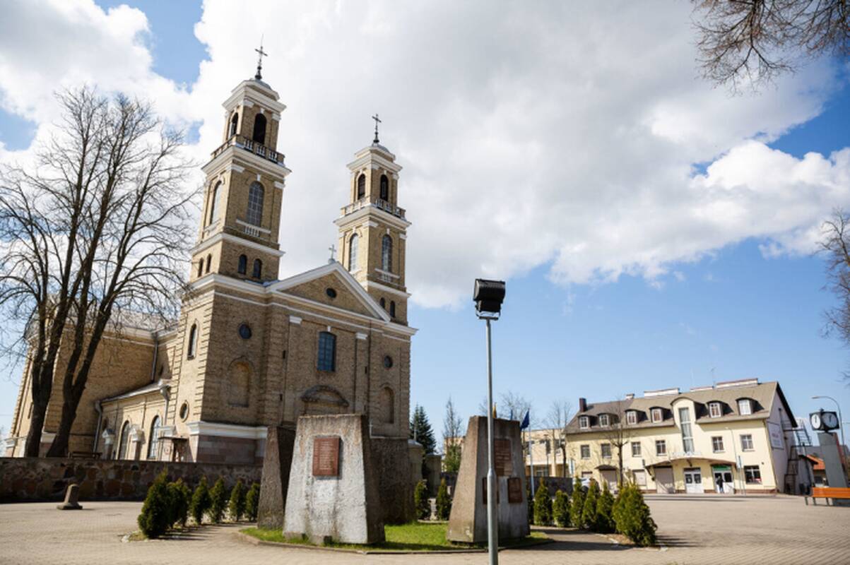 
<span>Iš Vievio centro pradedami iškelti sovietų karių palaikai </span>
