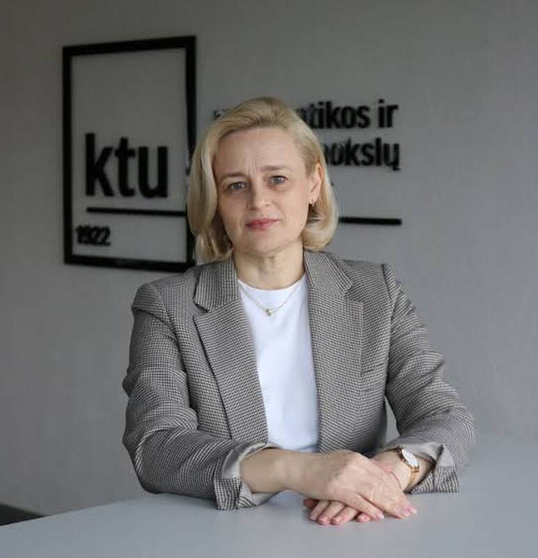 Svarbu: doc. dr. J. Dabulytė-Bagdonavičienė pastebi, kad studentų dalyvavimas mokslinėje veikloje – labai svarbus, nes ugdo kritinį mąstymą, savarankiškumą.