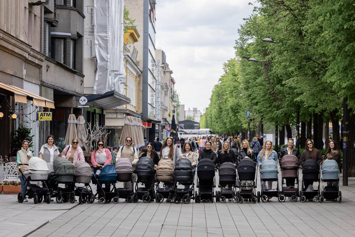 Pokyčiai: Lietuvoje situaciją keisti bandoma didinant pagalbą vaikus auginančioms šeimoms.