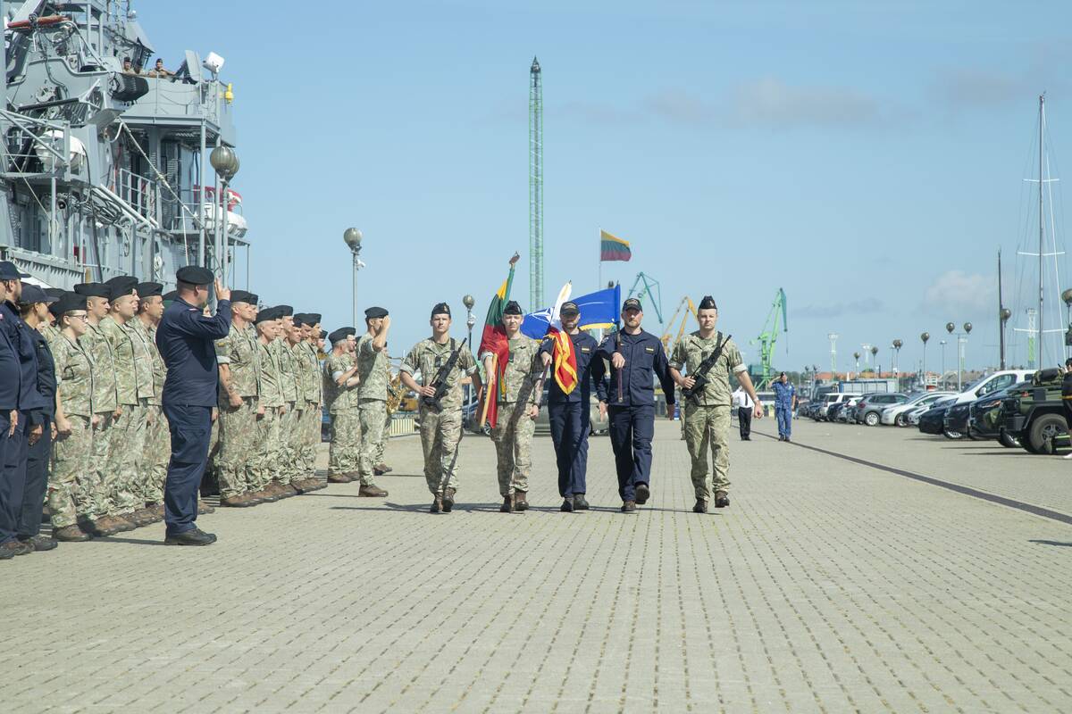 Pareiga: vadovavimą NATO Nuolatinės parengties priešmininių laivų grupei perėmus komandorui D. Gečui, Lietuva oficialiai tapo atsakinga už šios tarptautinės jūrų pajėgų grupės veiklą.
