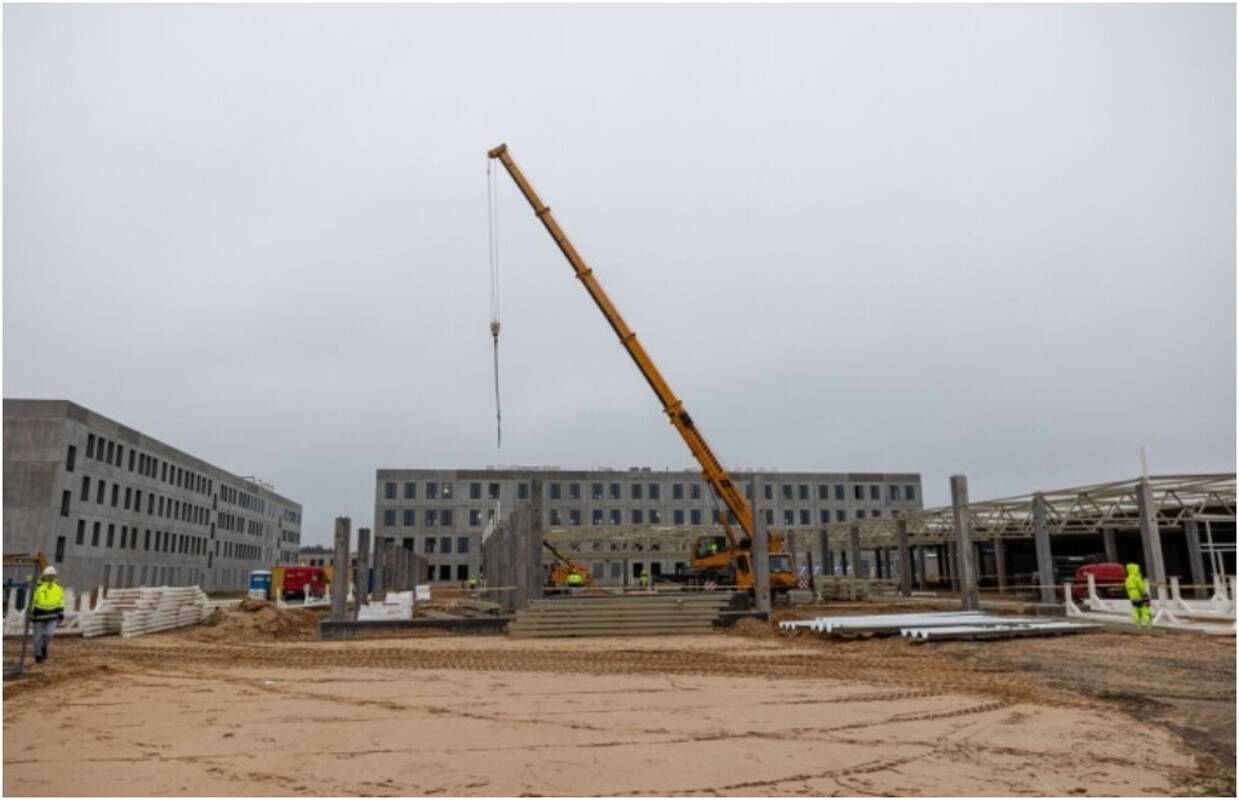
<span>EIB, SEB ir „Swedbank“ skolina 369 mln. eurų Rūdninkų karinio miestelio statytojai </span>

