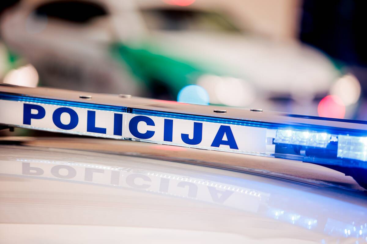 Policija