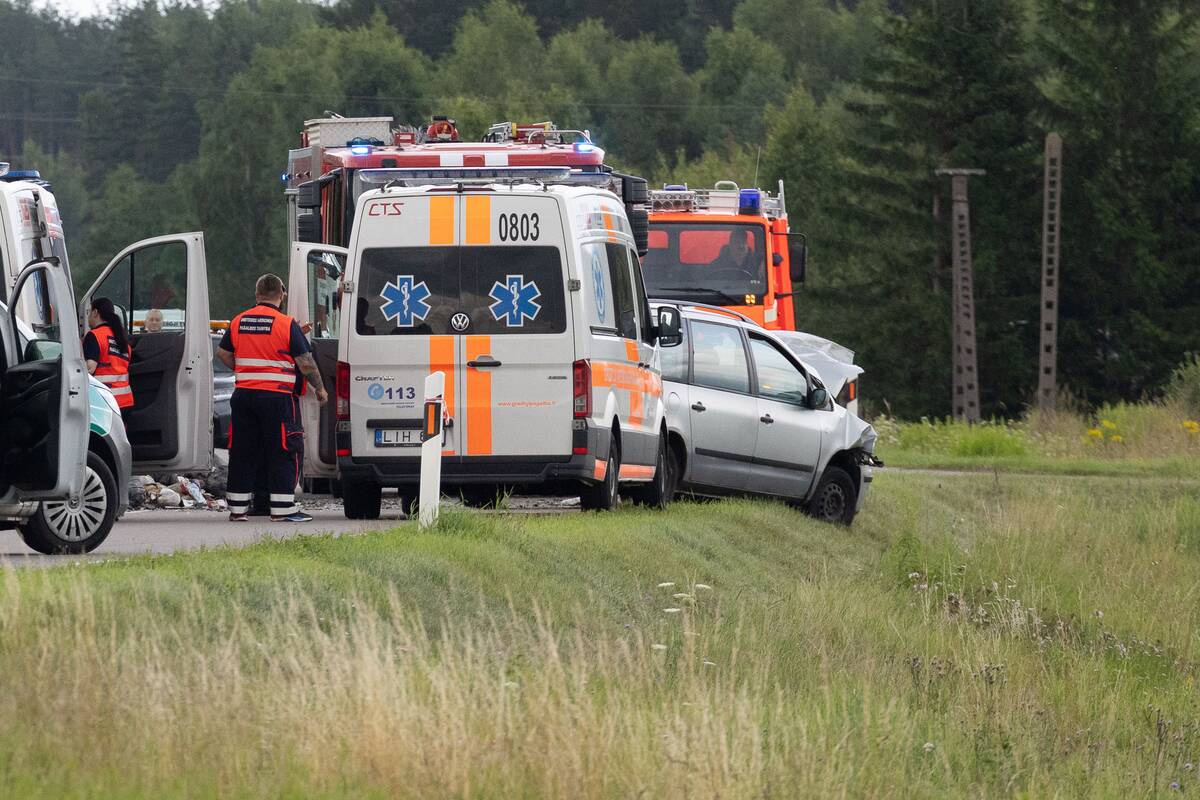 Tragiška avarija Vilniaus rajone, per kurią žuvo 19-metė
