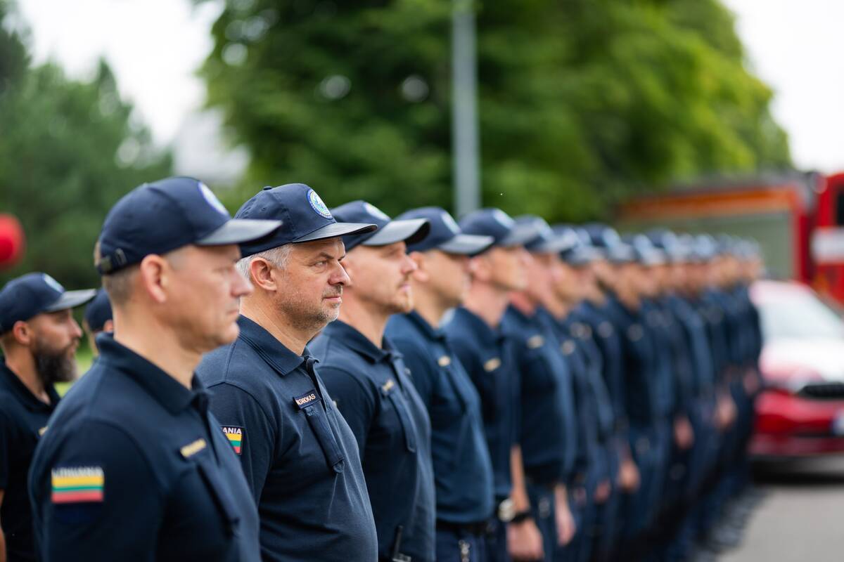 Išlydėta Lietuvos ugniagesių gelbėtojų komanda