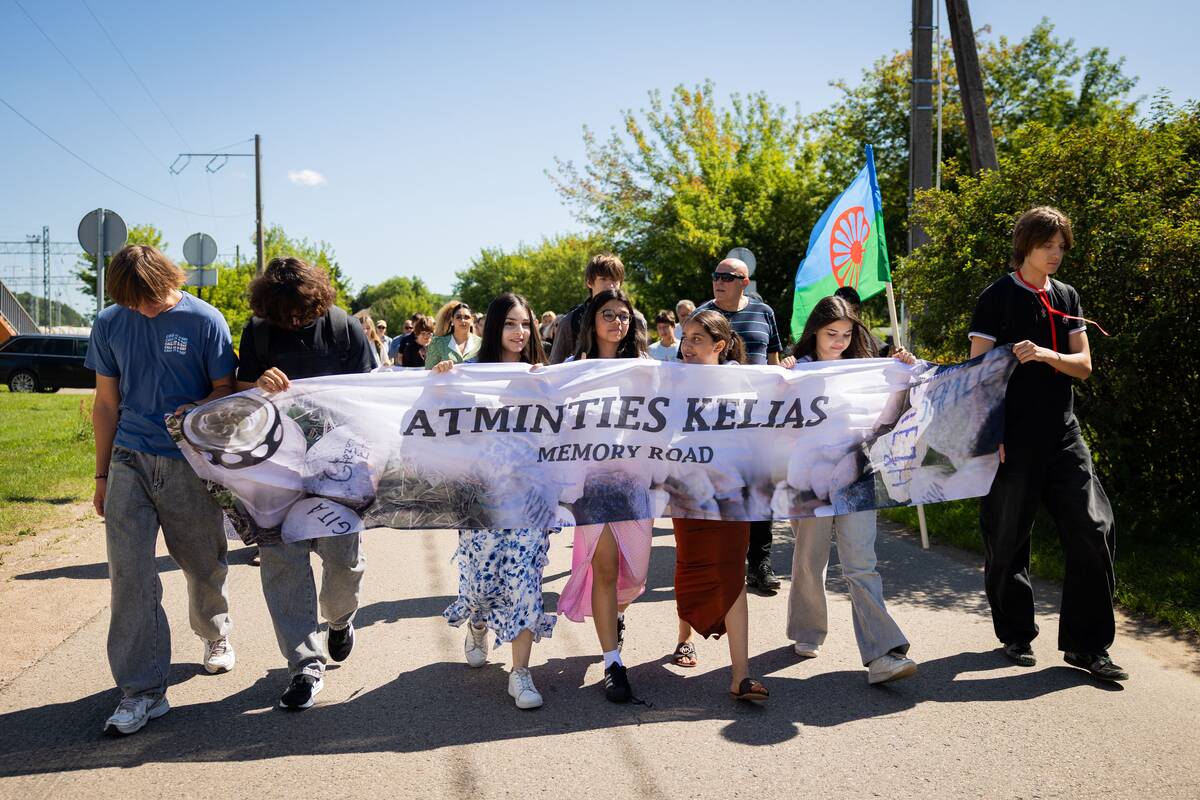 Romų genocido atminimo ceremonija
