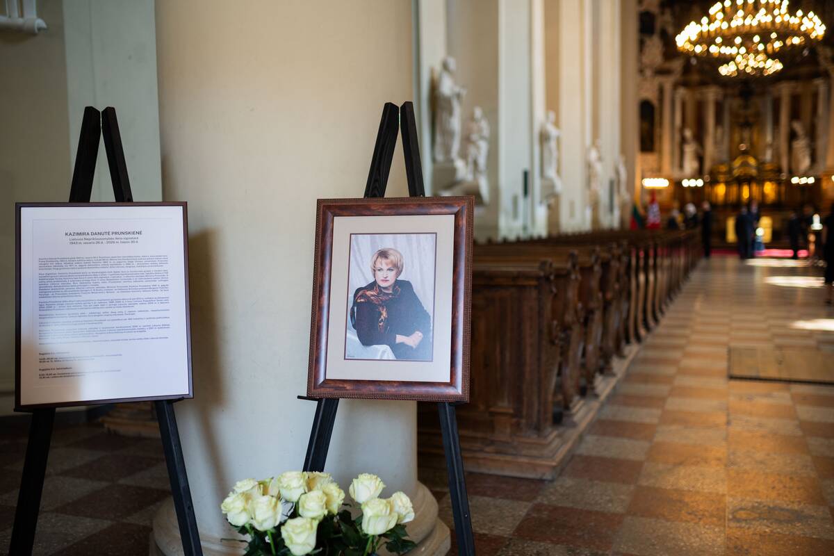 Šv. Jonų bažnyčioje – atsisveikinimas su Kazimira Prunskiene