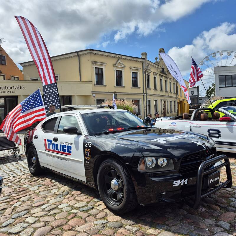  Amerikietiškų automobilių ir motociklų šventė
