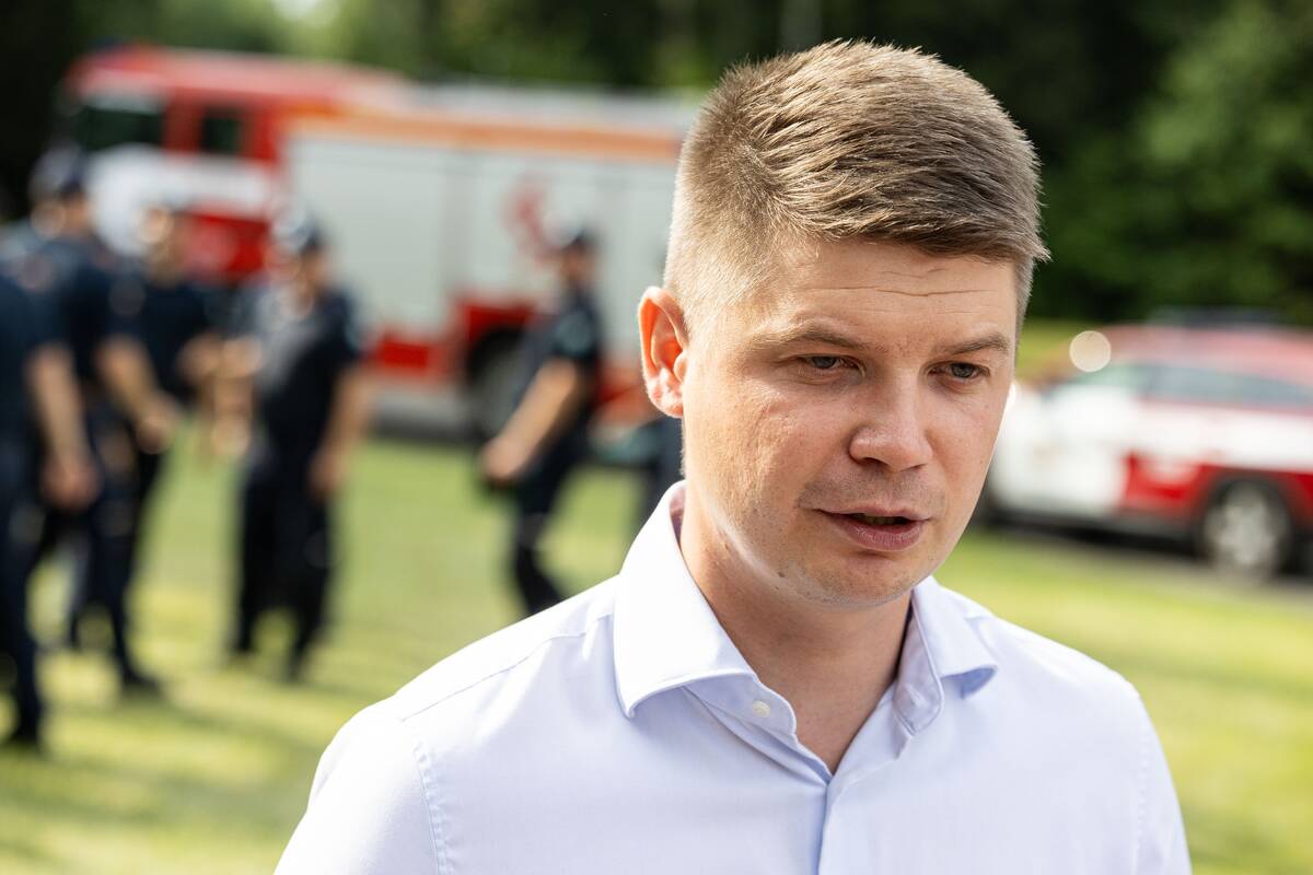 Iš tarptautinės pagalbos misijos Prancūzijoje grįžusių Lietuvos ugniagesių gelbėtojų pasitikimas