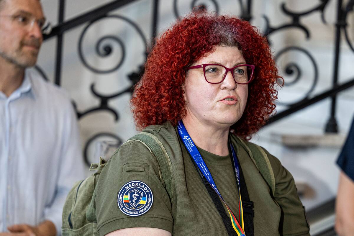 Iš Ukrainos grįžusios pirmosios bendros Lietuvos, Latvijos ir Estijos medikų grupės sutikimas