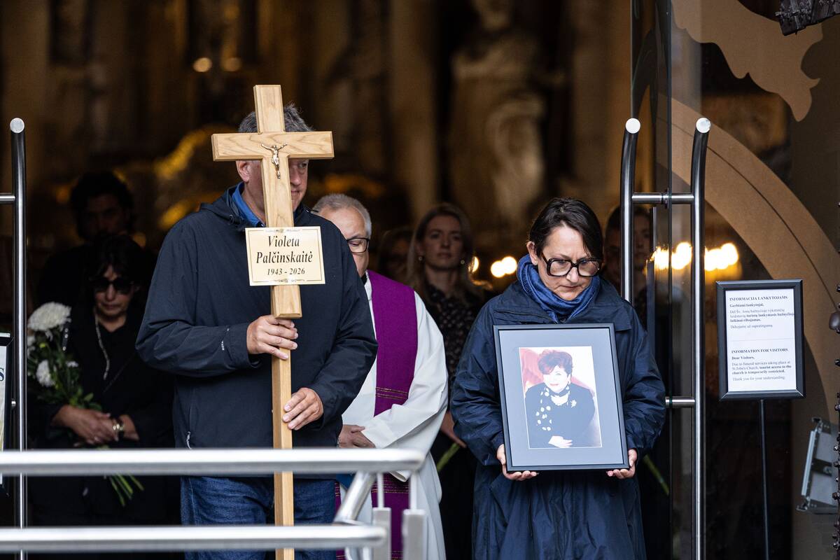 Į paskutiniąją kelionę išlydima poetė Violeta Palčinskaitė