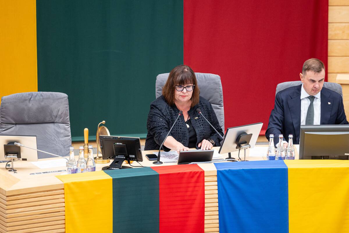 Parlamentarai svarsto prezidento veto dėl kartelės dešimtokams