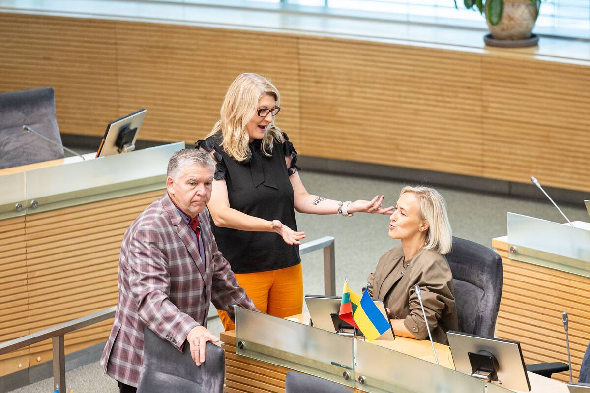Parlamentarai svarsto prezidento veto dėl kartelės dešimtokams