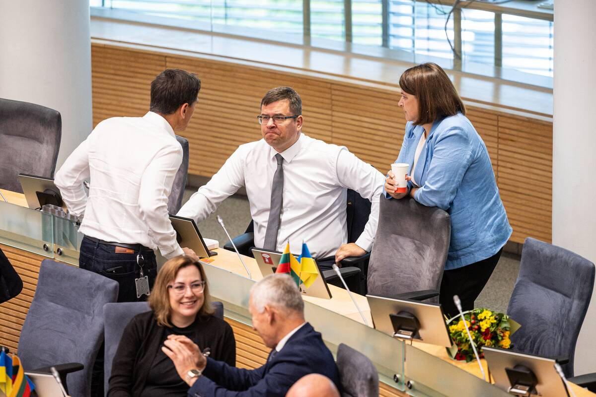 Parlamentarai svarsto prezidento veto dėl kartelės dešimtokams