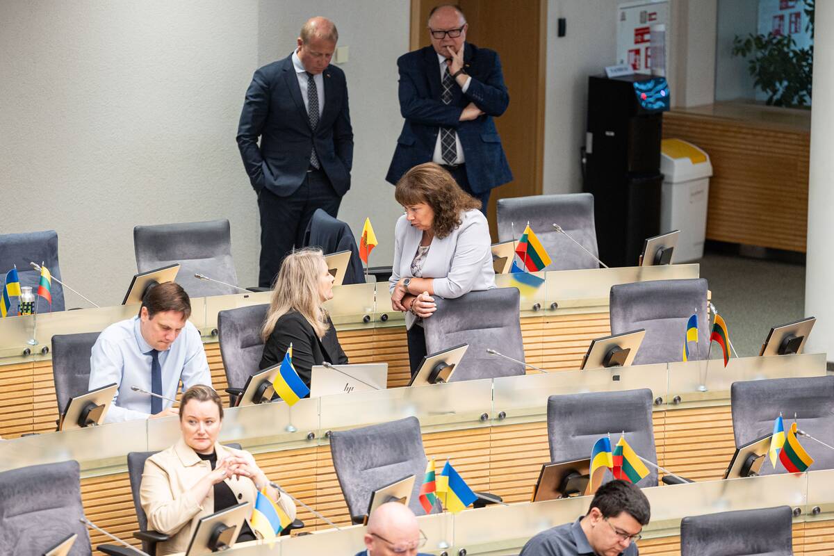 Parlamentarai svarsto prezidento veto dėl kartelės dešimtokams