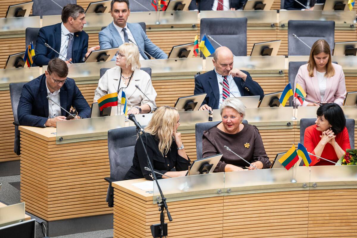 Parlamentarai svarsto prezidento veto dėl kartelės dešimtokams