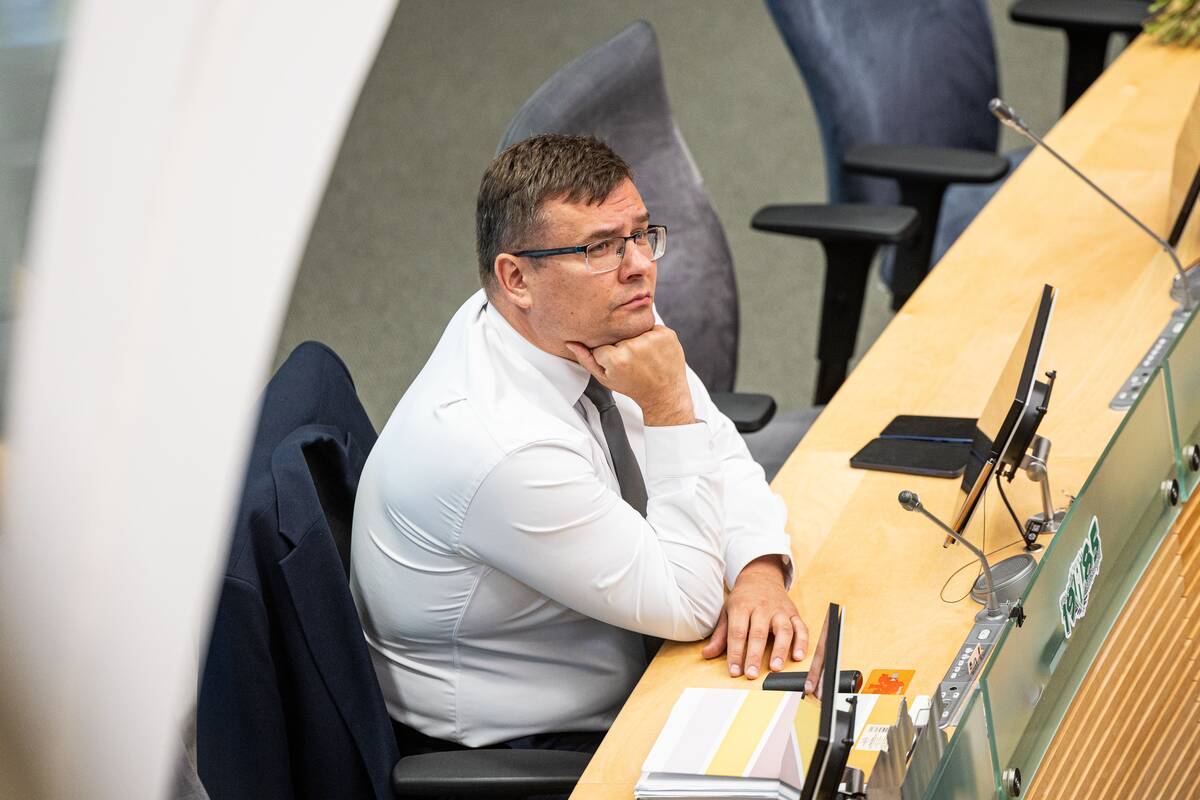 Parlamentarai svarsto prezidento veto dėl kartelės dešimtokams