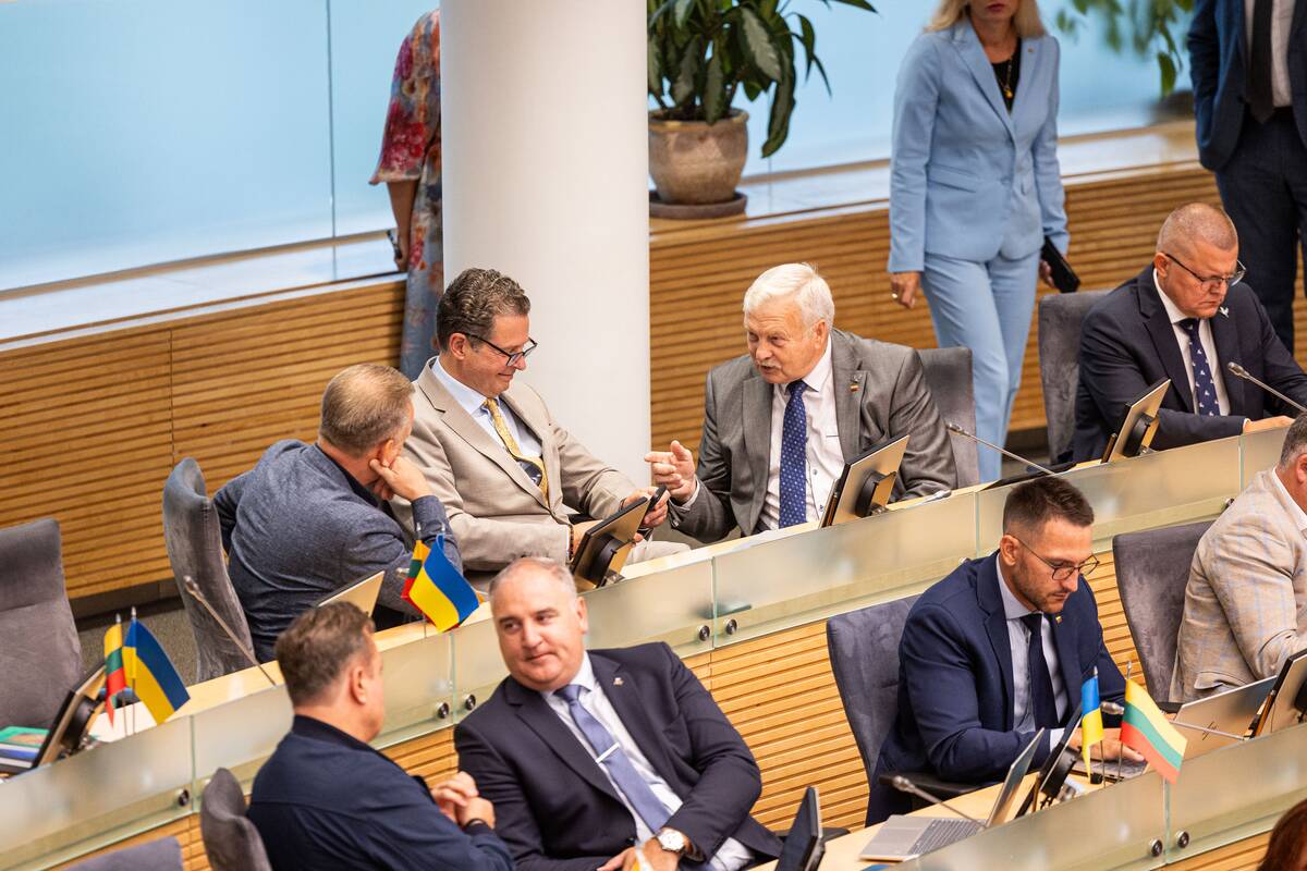 Parlamentarai svarsto prezidento veto dėl kartelės dešimtokams