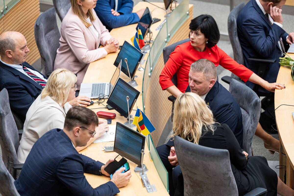 Parlamentarai svarsto prezidento veto dėl kartelės dešimtokams