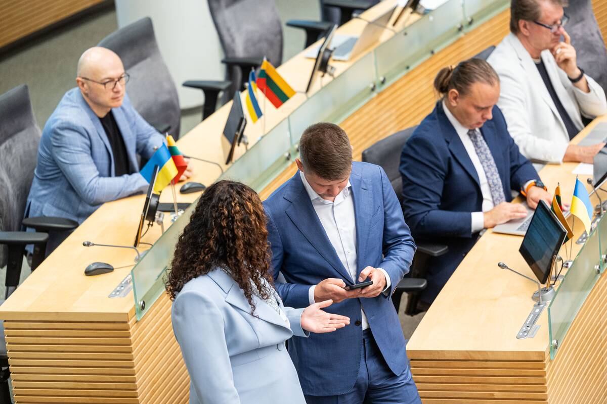 Parlamentarai svarsto prezidento veto dėl kartelės dešimtokams