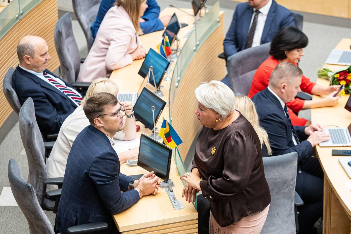 Parlamentarai svarsto prezidento veto dėl kartelės dešimtokams