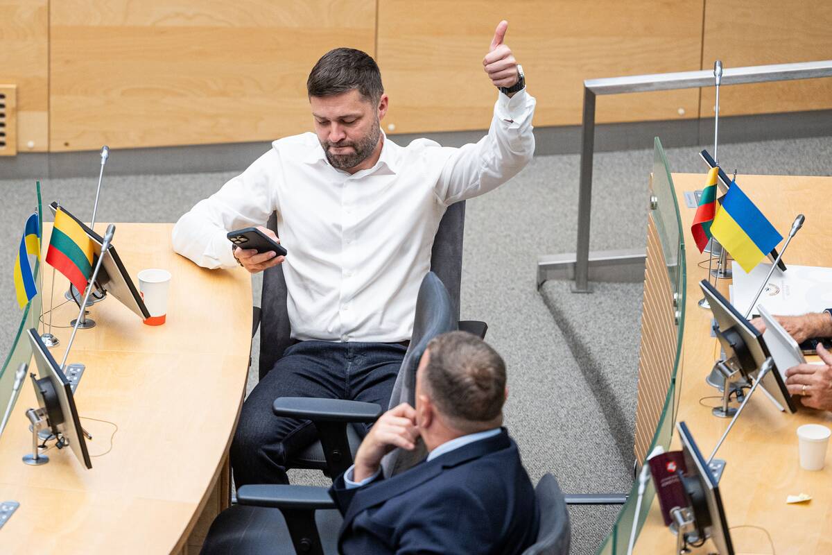 Parlamentarai svarsto prezidento veto dėl kartelės dešimtokams