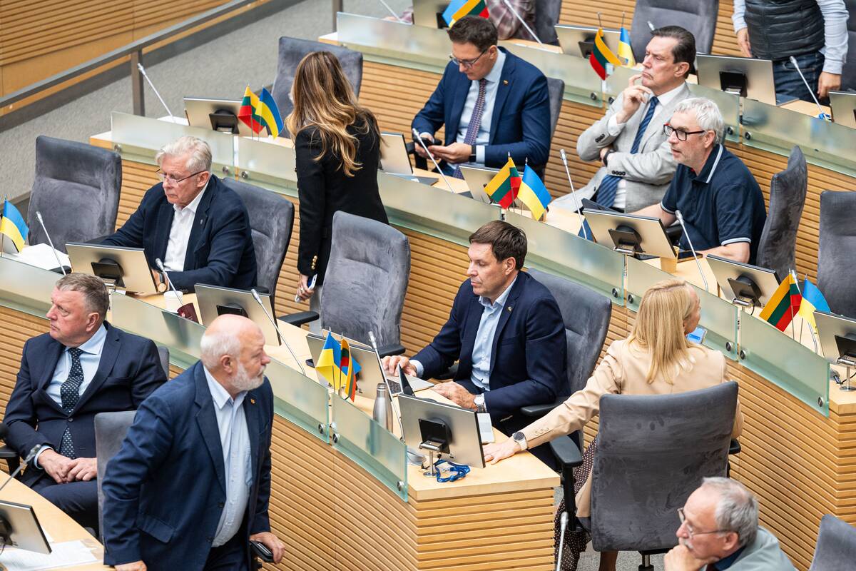 Parlamentarai svarsto prezidento veto dėl kartelės dešimtokams