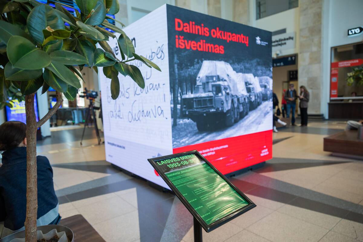 Instaliacijos „Besąlygiškos laisvės link“ atidarymas