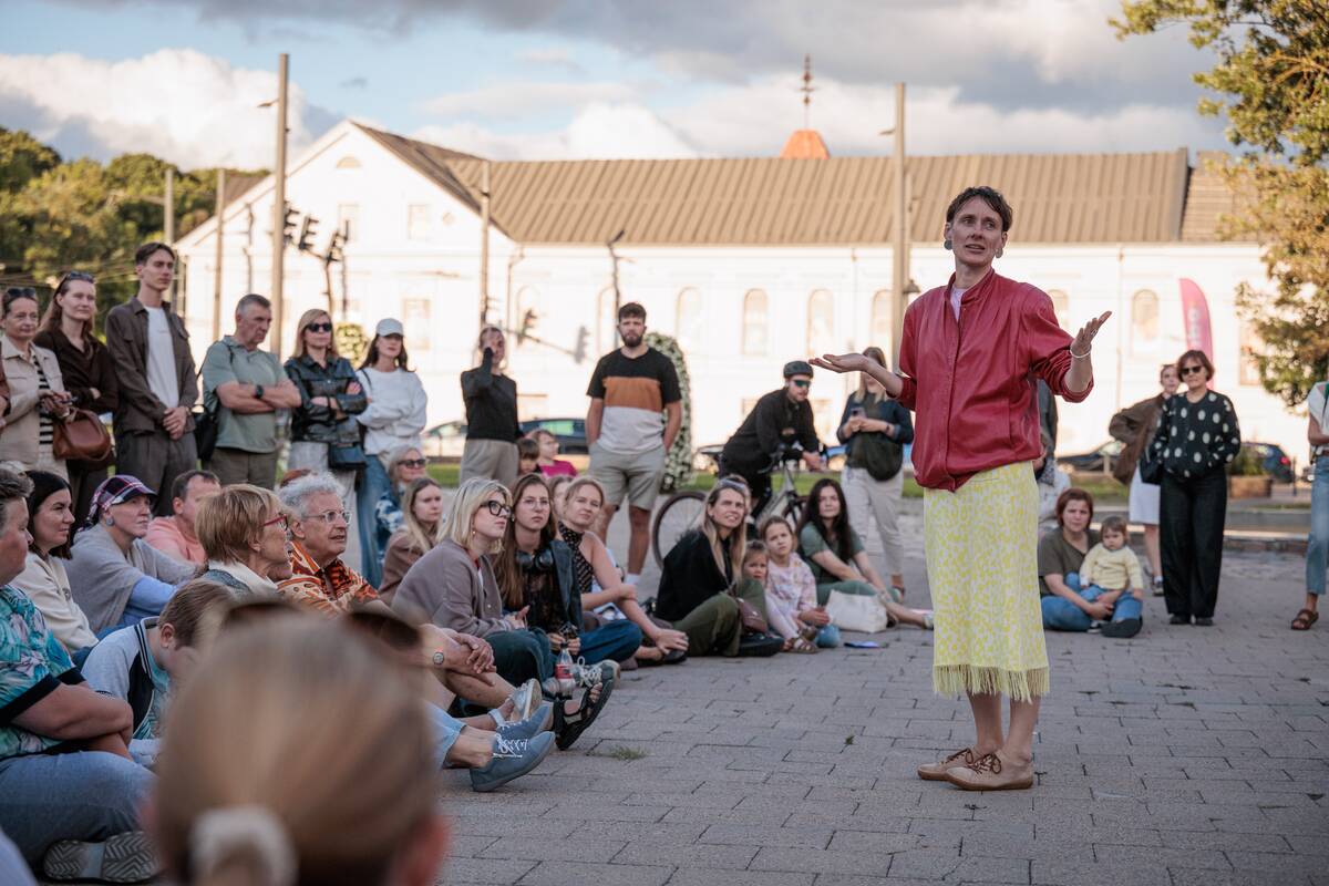 Agnieszka Brzezińska pasirodymas „Who cares"