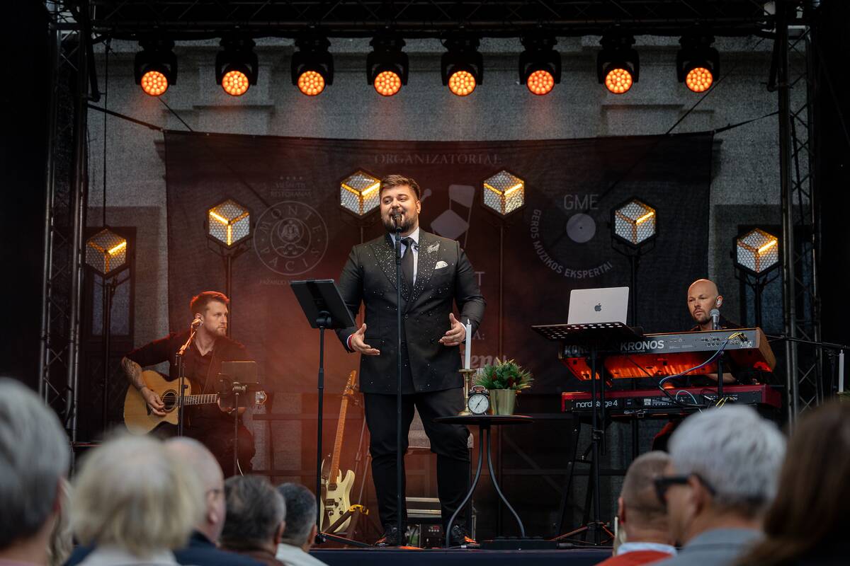 „Pažaislio liepų alėjos vakarai”: Dainotas Varnas