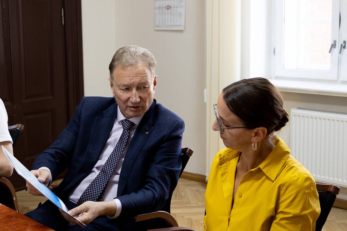 Bendradarbiavimo sutartį su dienraščiu „Klaipėda“ pasirašė Klaipėdos universitetas