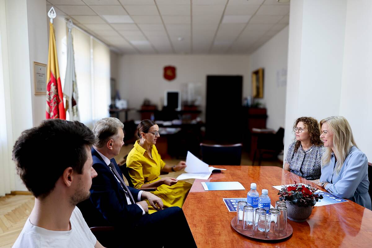 Bendradarbiavimo sutartį su dienraščiu „Klaipėda“ pasirašė Klaipėdos universitetas