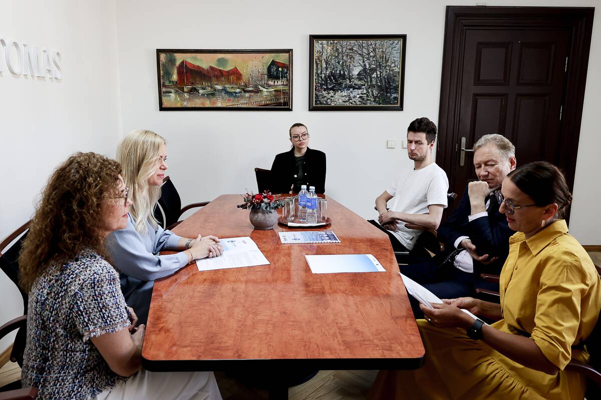 Bendradarbiavimo sutartį su dienraščiu „Klaipėda“ pasirašė Klaipėdos universitetas