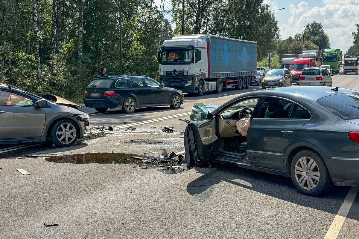 Smarki avarija Ateities plente