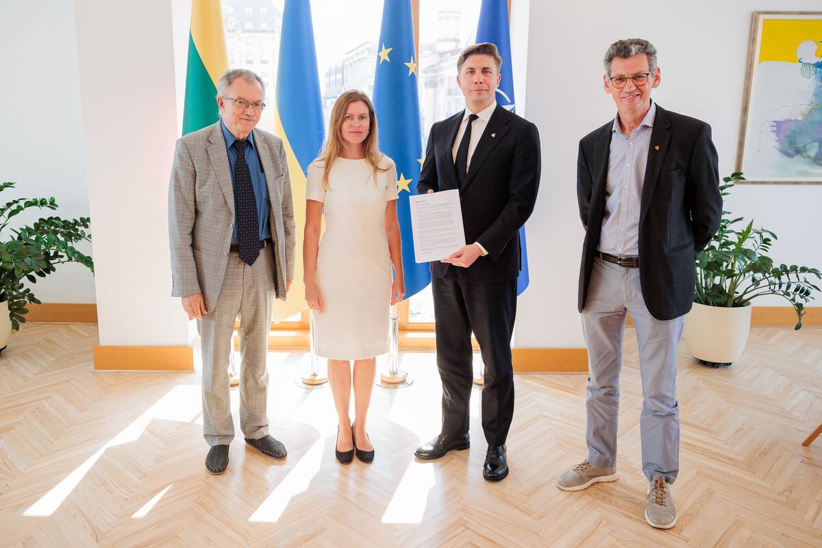 
<span>Mindaugas Sinkevičius: Lietuvai būtina veiksminga visuotinės gynybos sistema</span>
