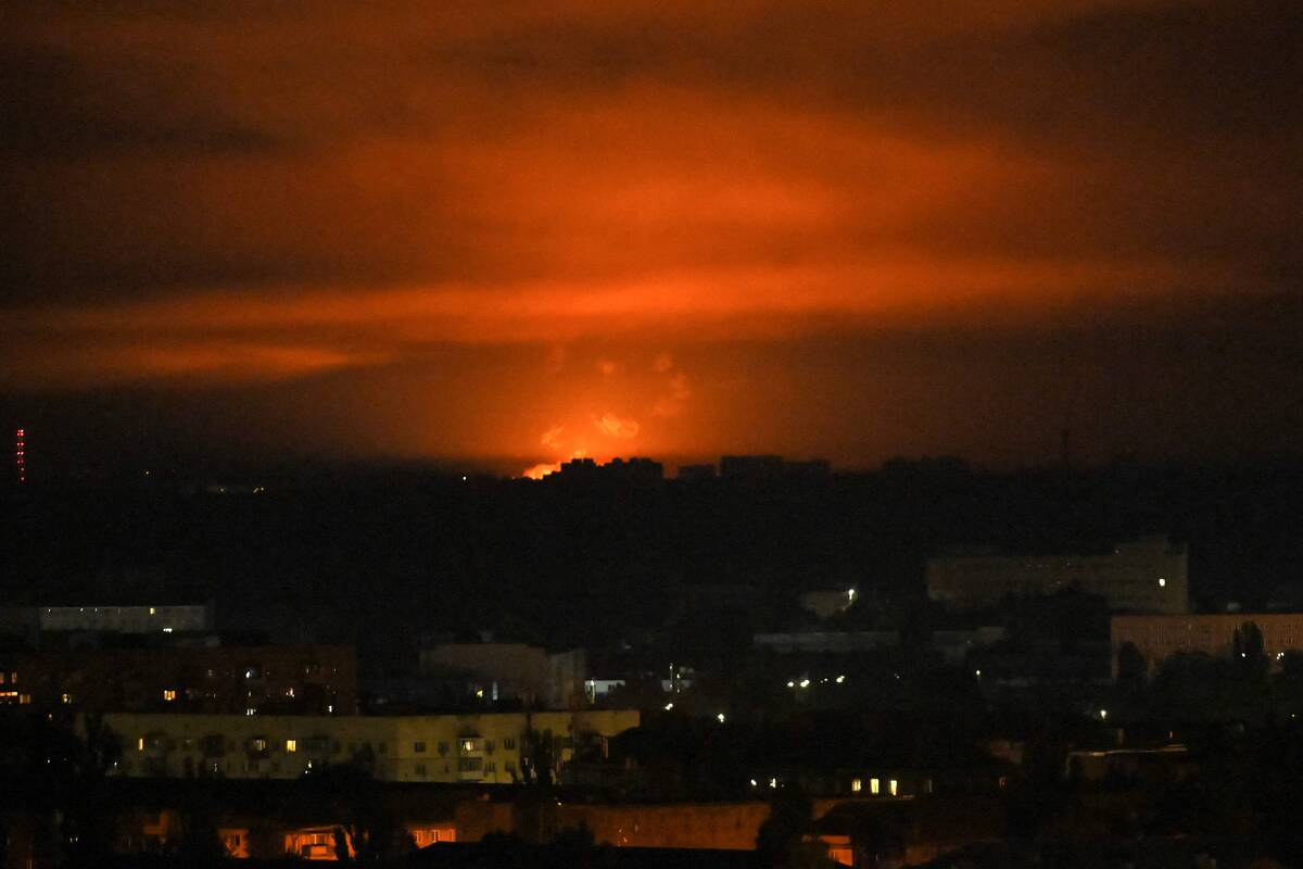 
<span>Kyjive po Rusijos raketų atakos žuvo mažiausiai šeši žmonės</span>
