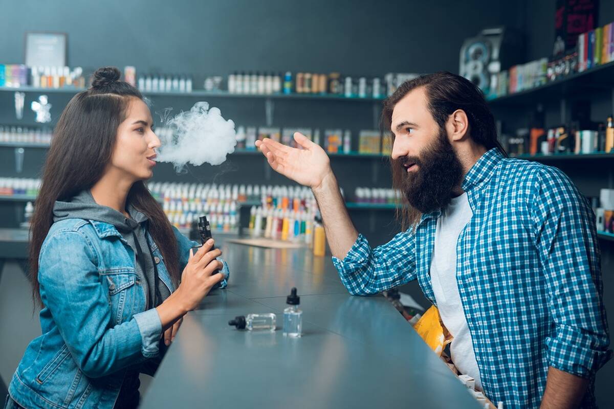 
<span>Seime – vėl siūlymas: uždraus prekybą elektroninėmis cigaretėmis?</span>
