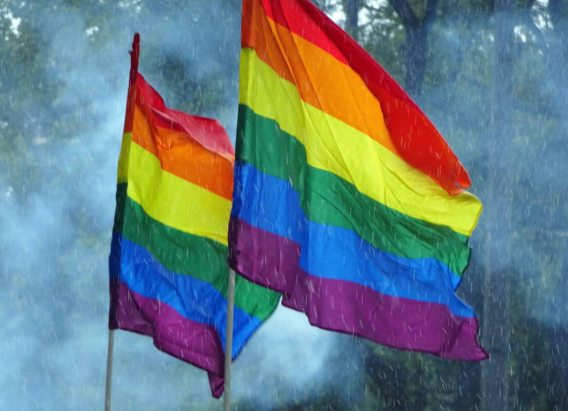 
<span>Paryžiuje užpultas LGBTIQ teisių aktyvistas</span>
