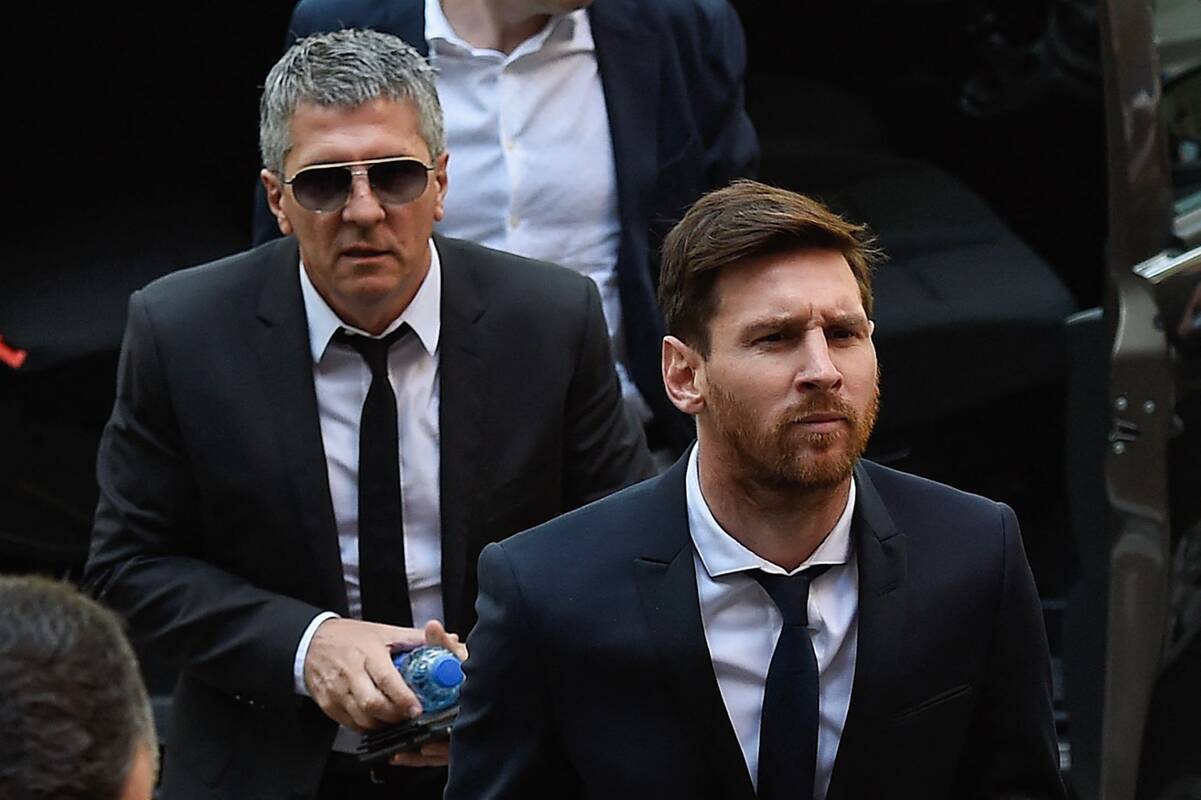 
<span>Eidamas 68-uosius metus mirė Lionelio Messi tėvas Jorge Messi</span>
