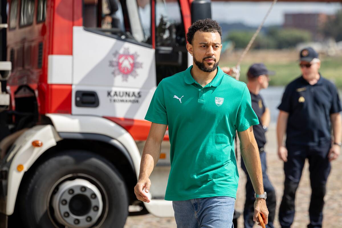 Kauno „Žalgirio“ komandą supažindino su gelbėtojų darbu
