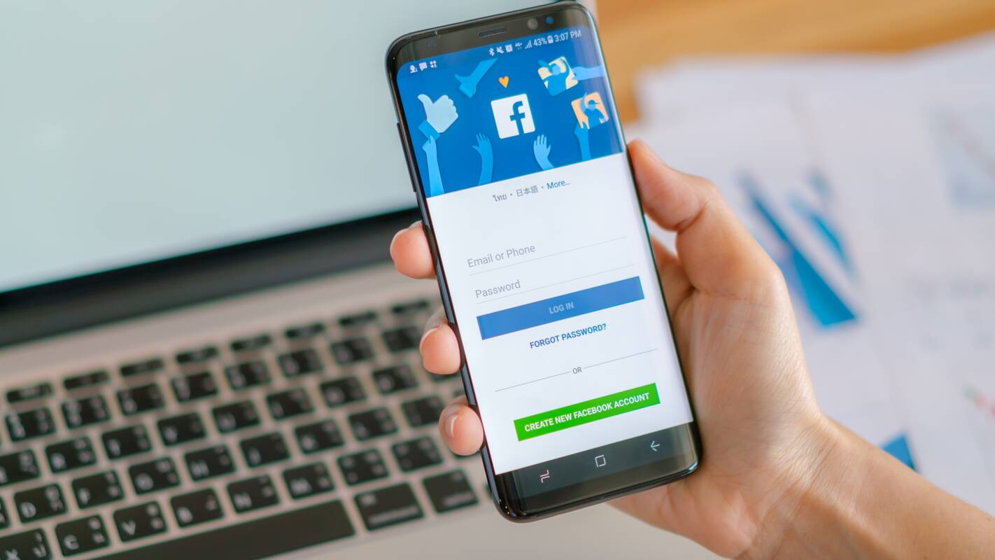 
<span>Po LRTK kreipimosi „Meta“ pašalino dešimtį „Facebook“ trumpų vaizdo įrašų</span>
