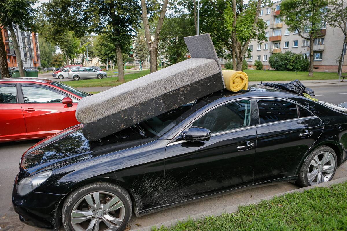 Triukas: tokia originali parduodamo automobilio nuotrauka neabejotinai atkreips dėmesį, tačiau vargu ar pakels jos vertę.
