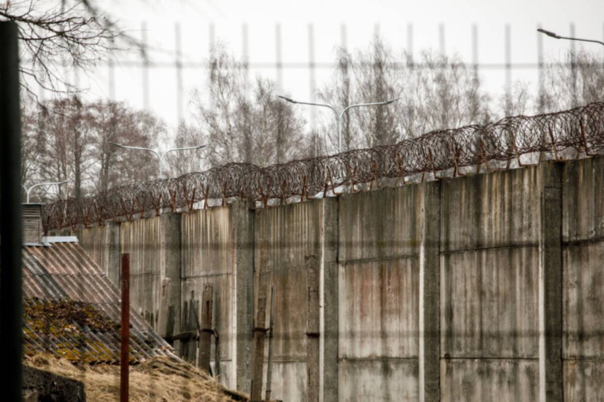 
<span>Vilniaus rajone sulaikytas daugiau kaip mėnesį slapstęsis nuteistasis</span>
