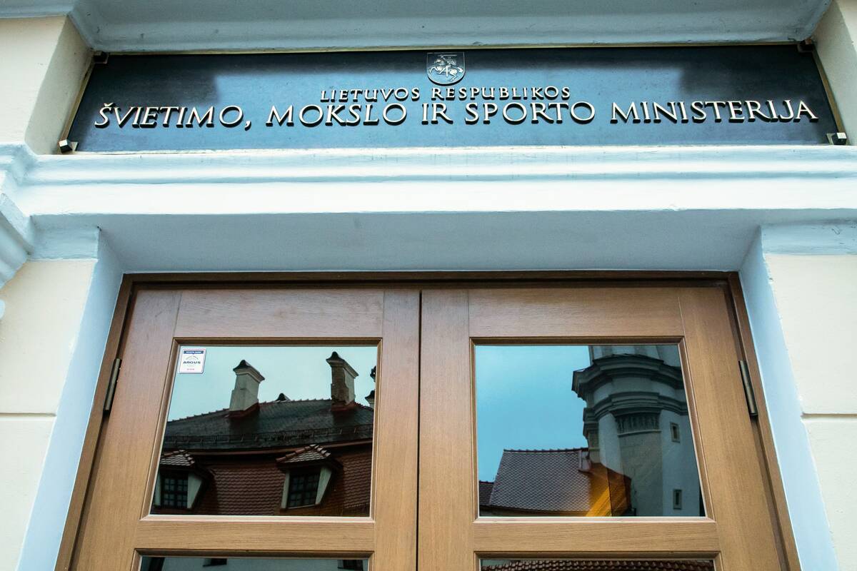 
<span>Popovienė įsakymu patvirtino pakoreguotas Bendrąsias ugdymo programas</span>
