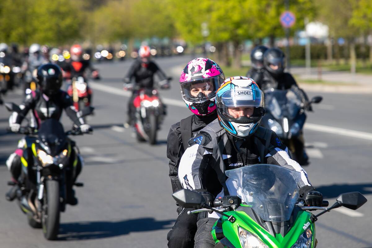 
<span>Naktiniams pasivažinėjimams motociklais artėja galas?</span>
