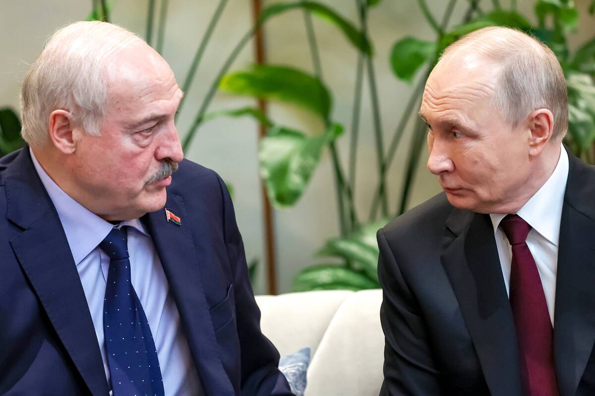 
<span>Nebėra kur bėgti: Putinas veržia kilpą ant Lukašenkos kaklo</span>
