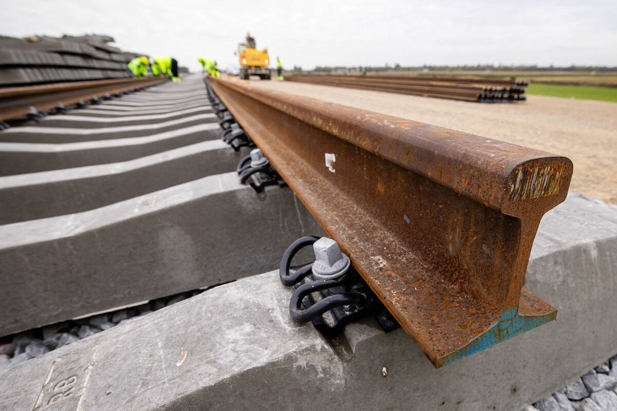 
<span>Trys „Rail Baltica“ rangovės siekia prisiteisti per 360 mln. eurų</span>

