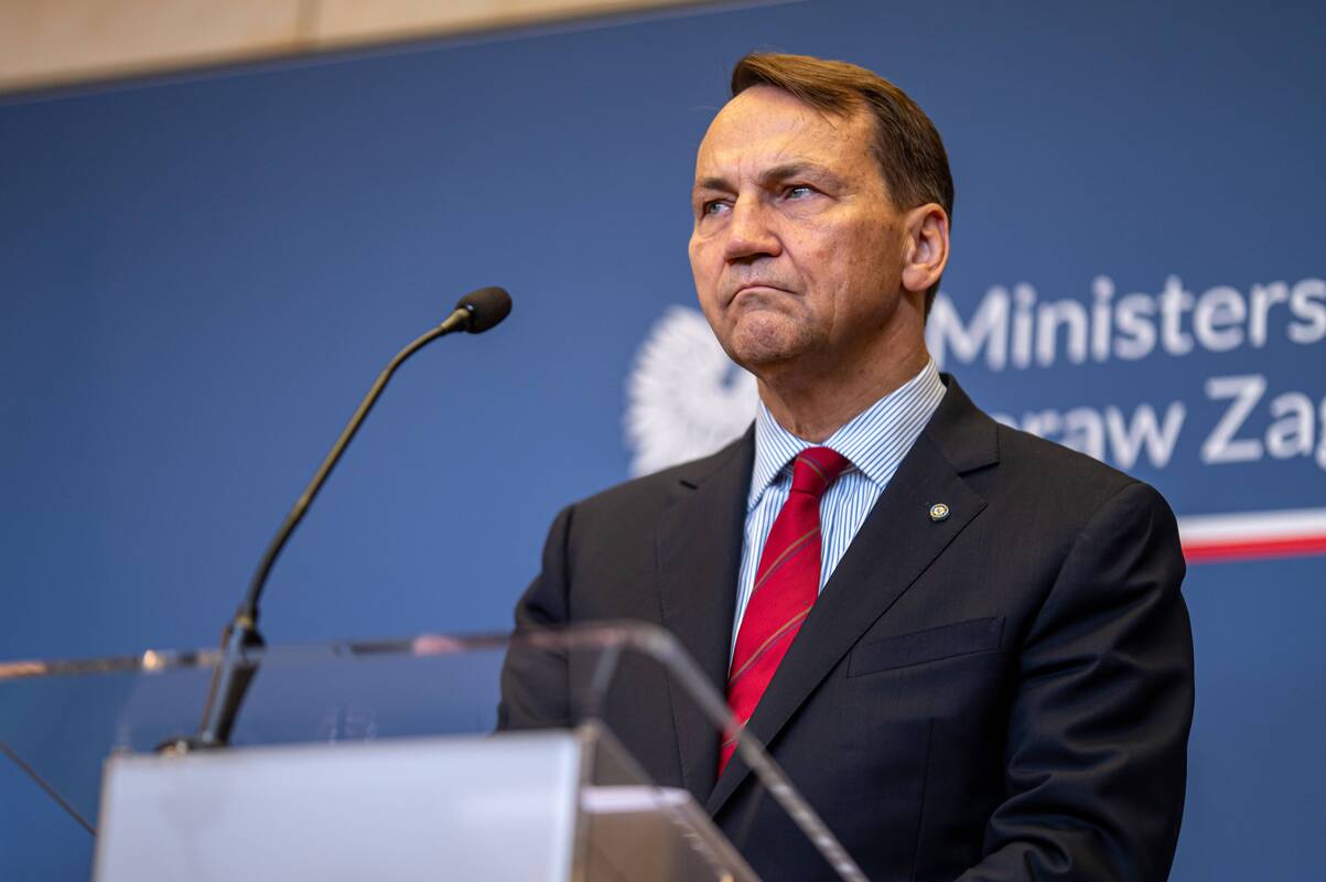 
<span>Po CŽA vadovo vizito Maskvoje Sikorskis ragina Lenkiją spartinti pasirengimą gynybai</span>
